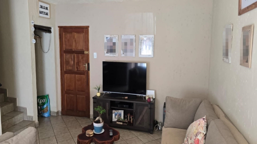 2 Bedroom Property for Sale in Vaalpark Free State